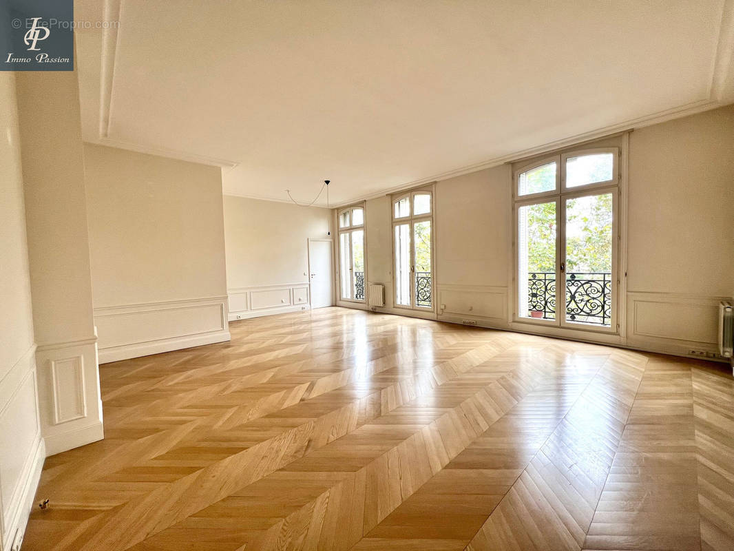 Appartement à PARIS-6E