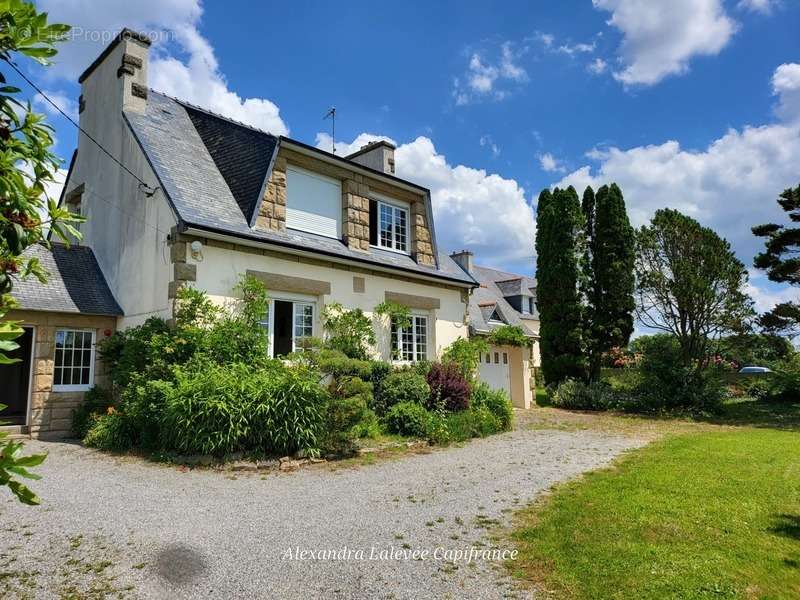 Maison à PLOGASTEL-SAINT-GERMAIN