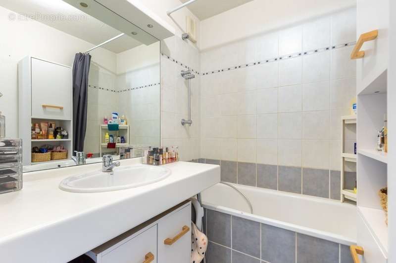 Appartement à MARSEILLE-13E