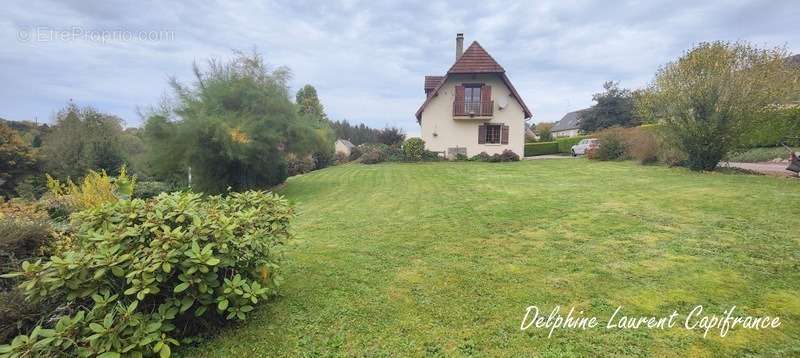 Maison à CAMBREMER