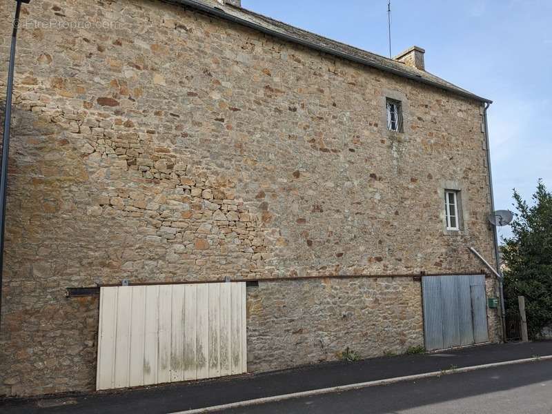 Maison à LANGOELAN