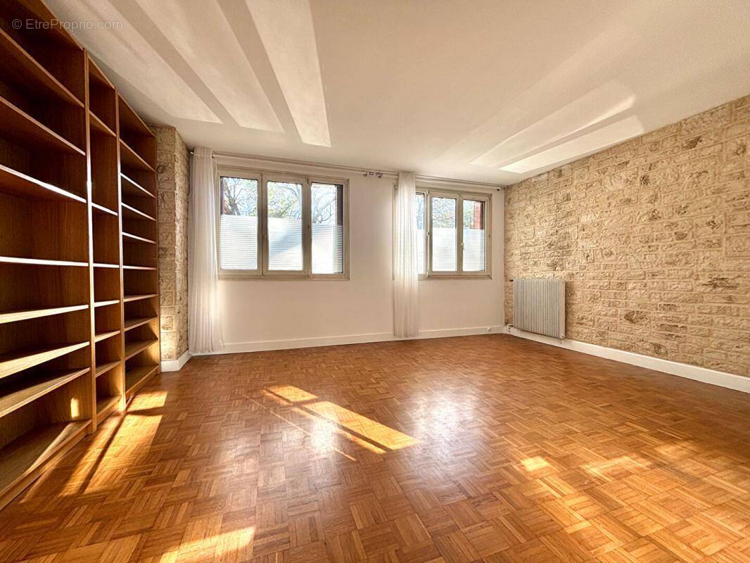 Appartement à MAISONS-ALFORT