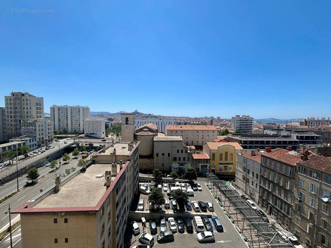 Appartement à MARSEILLE-3E