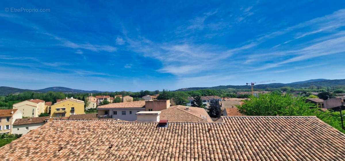 Appartement à COGOLIN