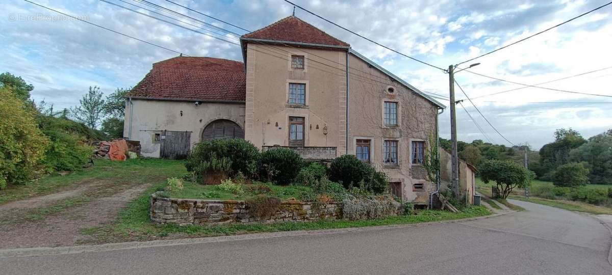 Maison à MELINCOURT