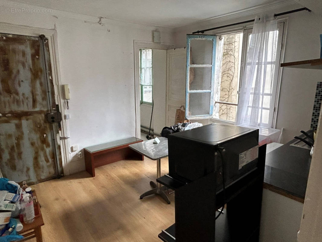 Appartement à PARIS-10E