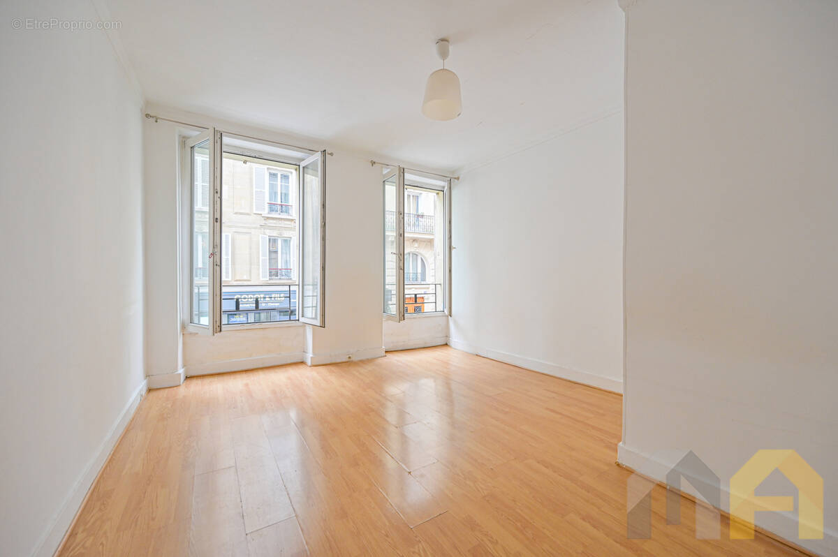 Appartement à LEVALLOIS-PERRET