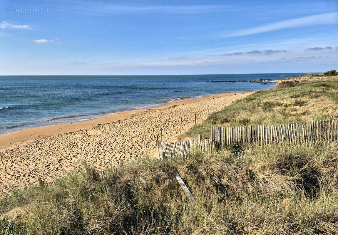 Terrain à LES SABLES-D&#039;OLONNE