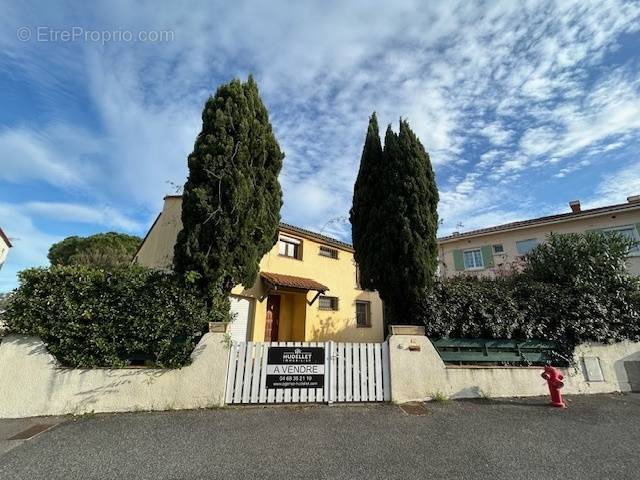 Maison à SAINT-CYPRIEN