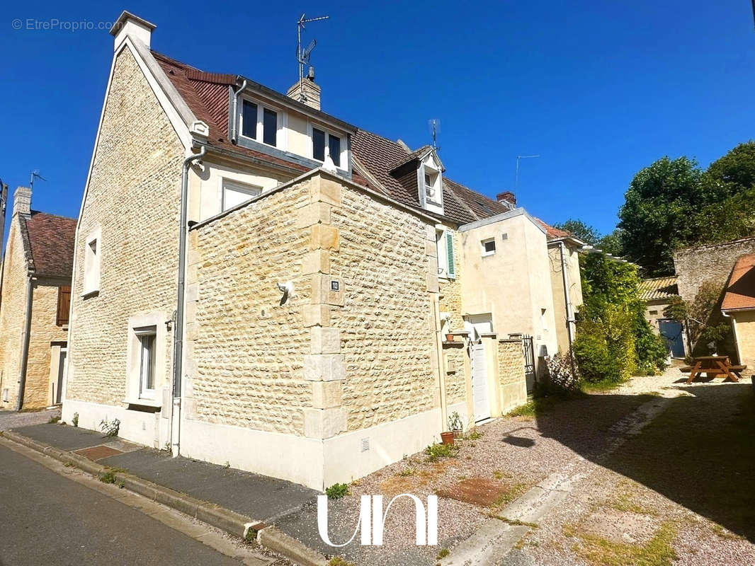 Maison à LANGRUNE-SUR-MER