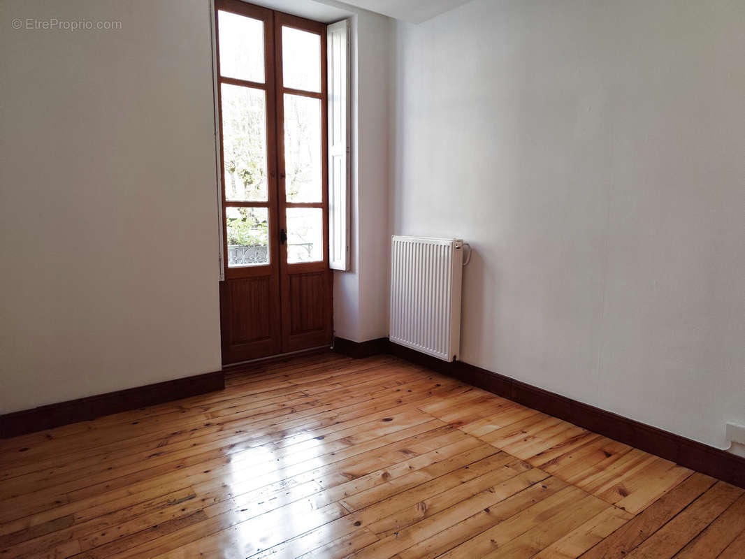 Appartement à BAGNERES-DE-LUCHON