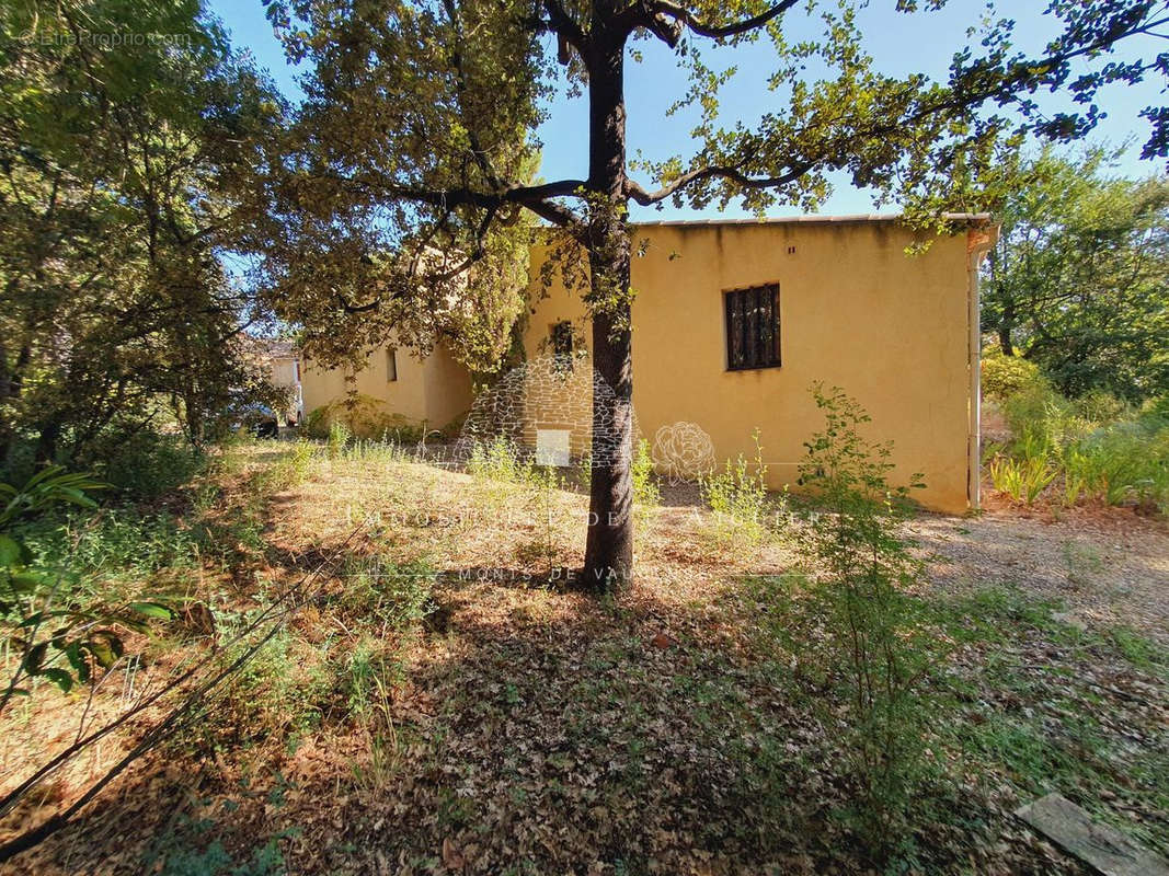 Maison à ROUSSILLON