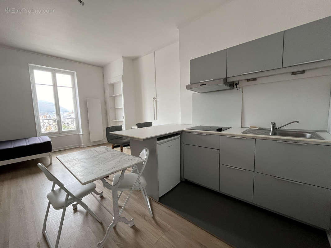 Appartement à AIX-LES-BAINS