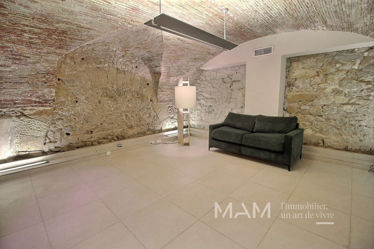 Appartement à MARSEILLE-6E