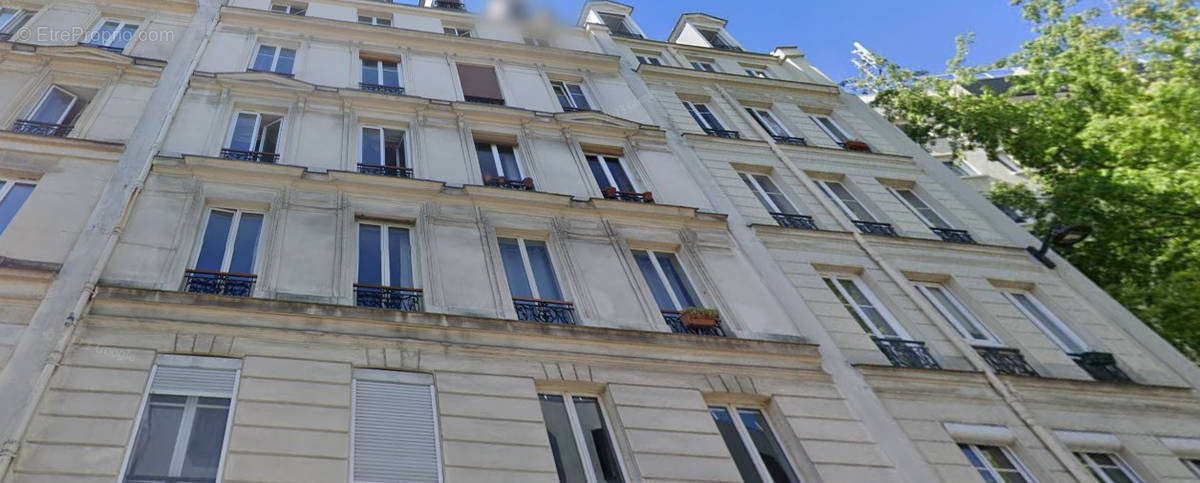 Appartement à PARIS-10E