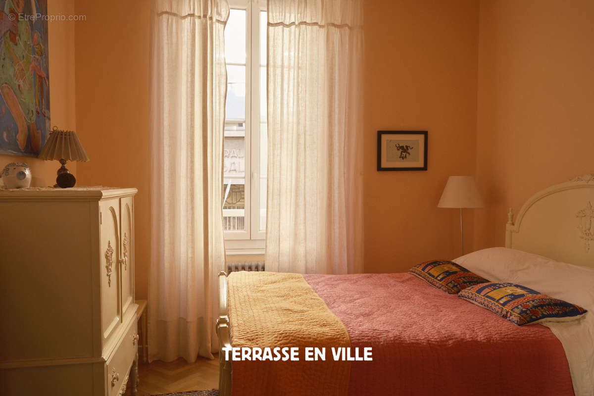 Appartement à MARSEILLE-5E