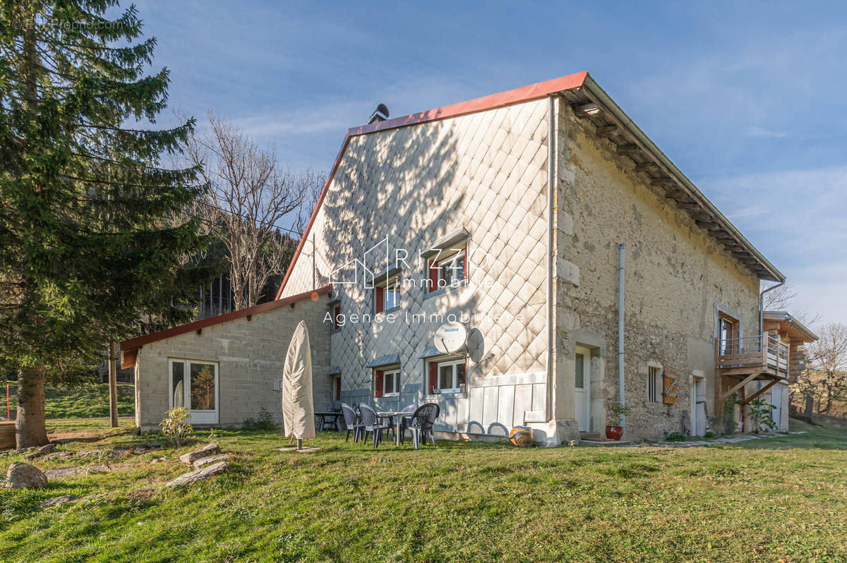 Maison à LA PESSE