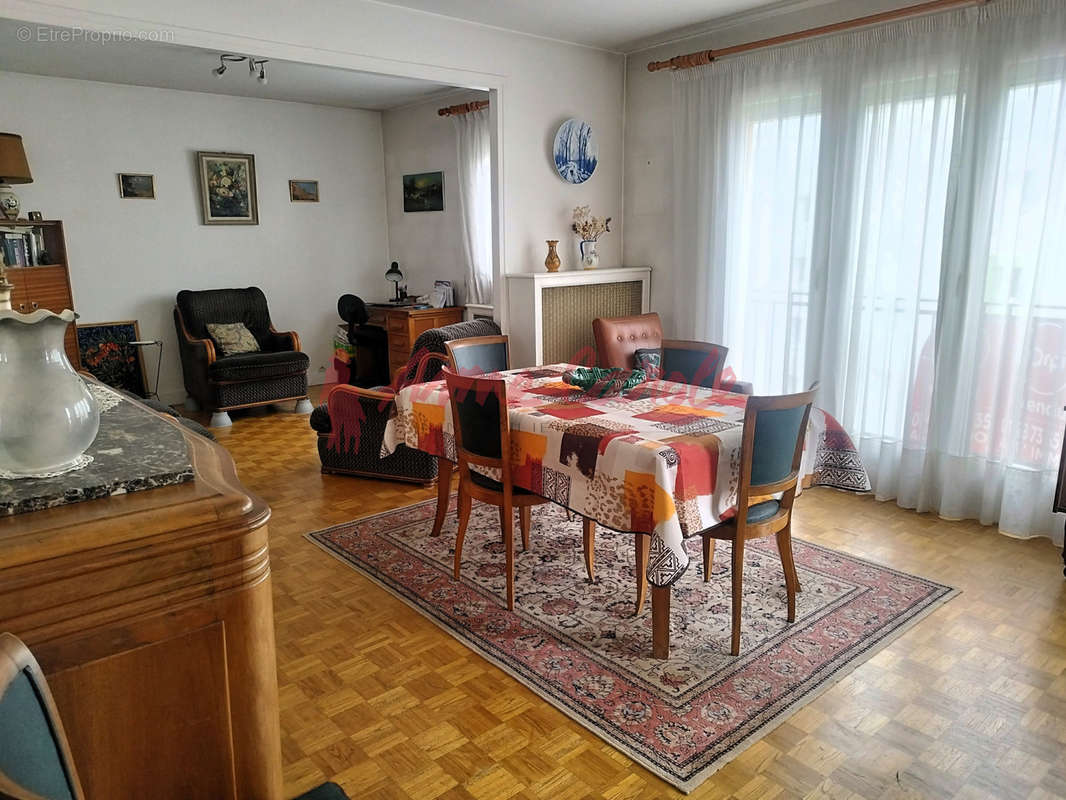 Appartement à NOGENT-SUR-MARNE