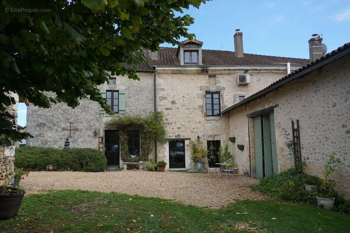 Maison à BRANTOME