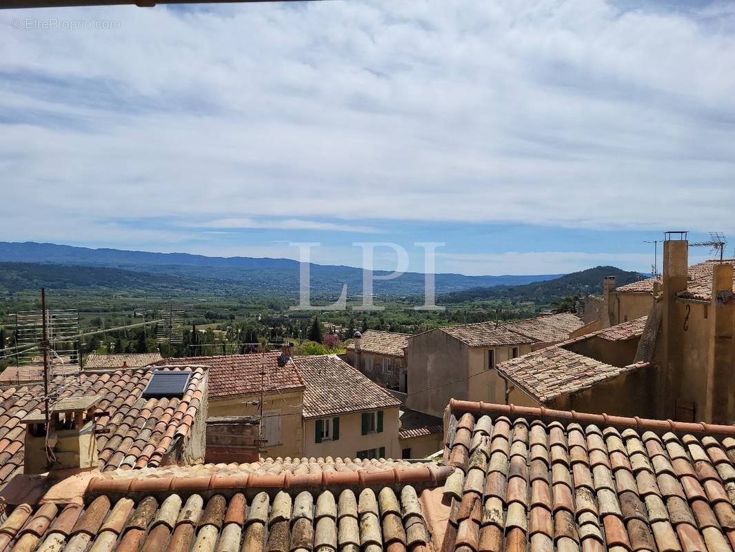 Maison à SAINT-SATURNIN-LES-APT