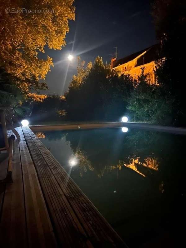 By night - Maison à SAINT-CYPRIEN