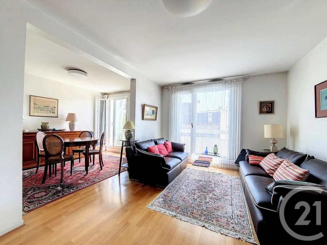 Appartement à COLOMBES