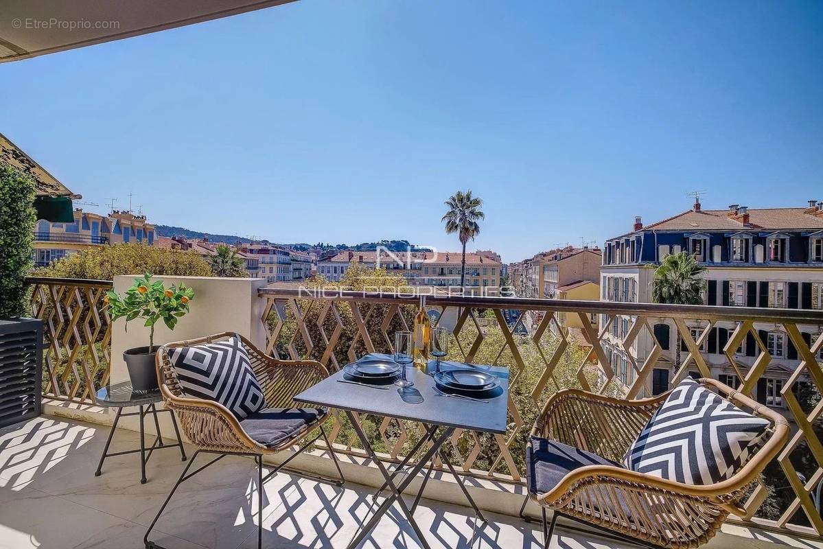 Appartement à NICE