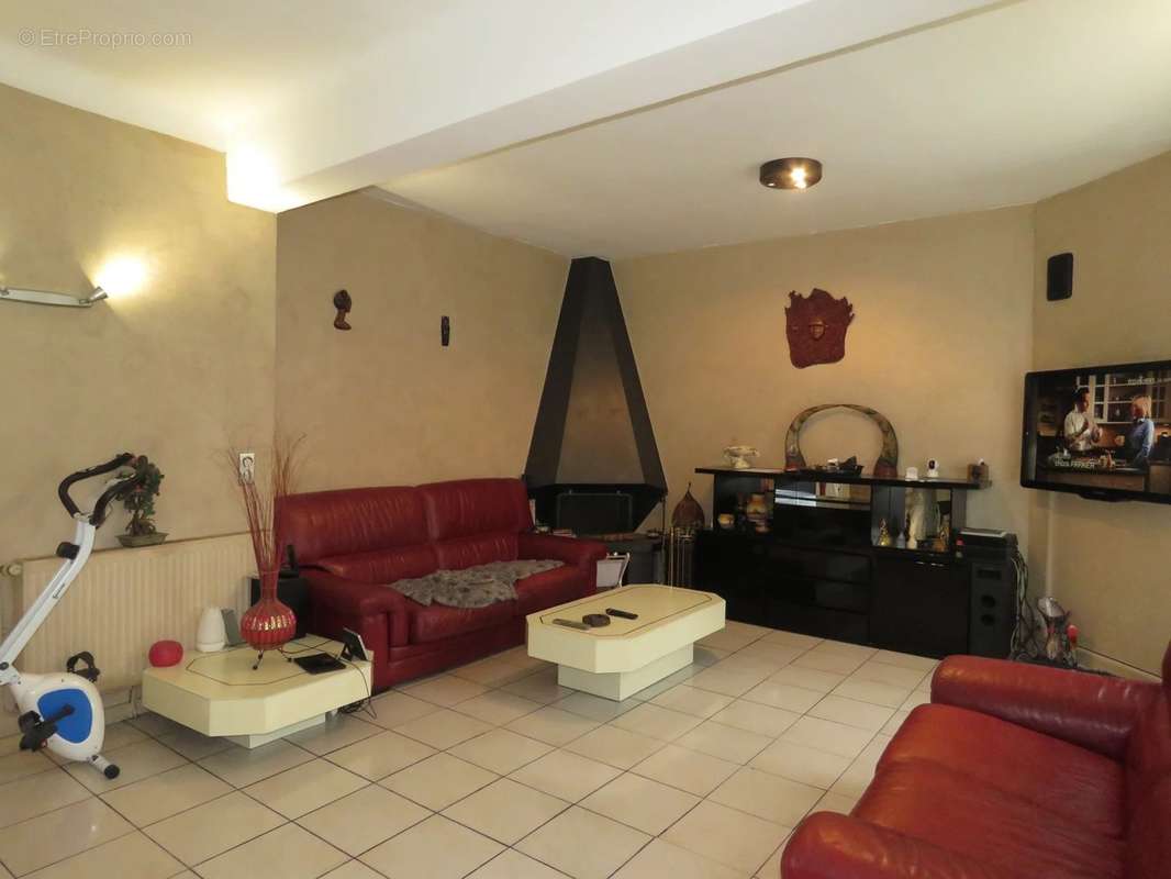 Appartement à NANTERRE