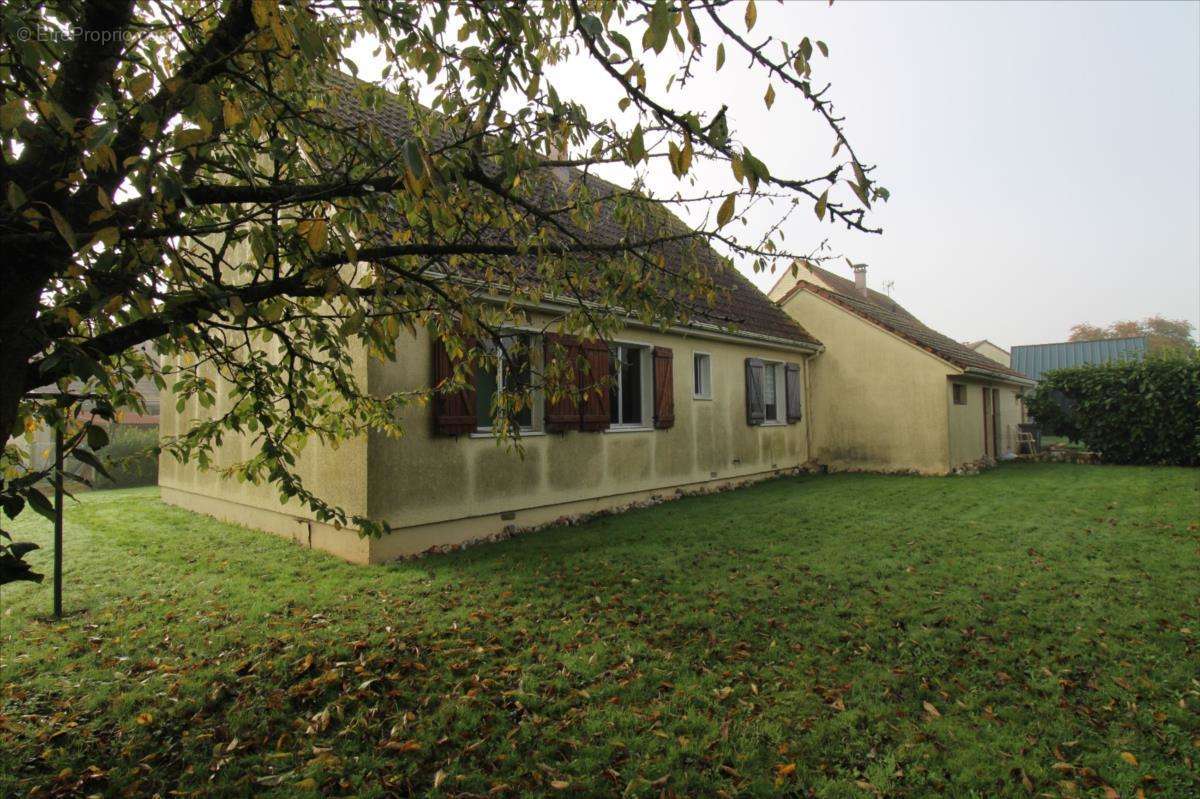 Maison à LE NEUBOURG