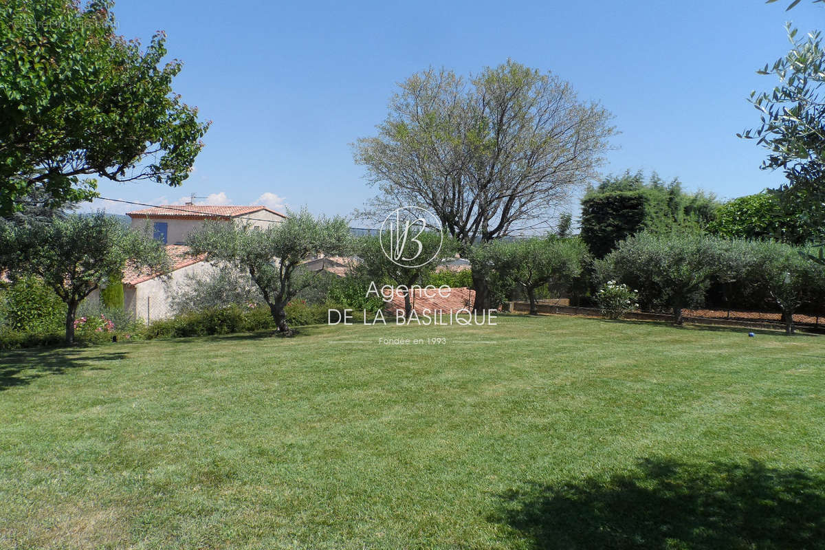 Maison à SAINT-MAXIMIN-LA-SAINTE-BAUME