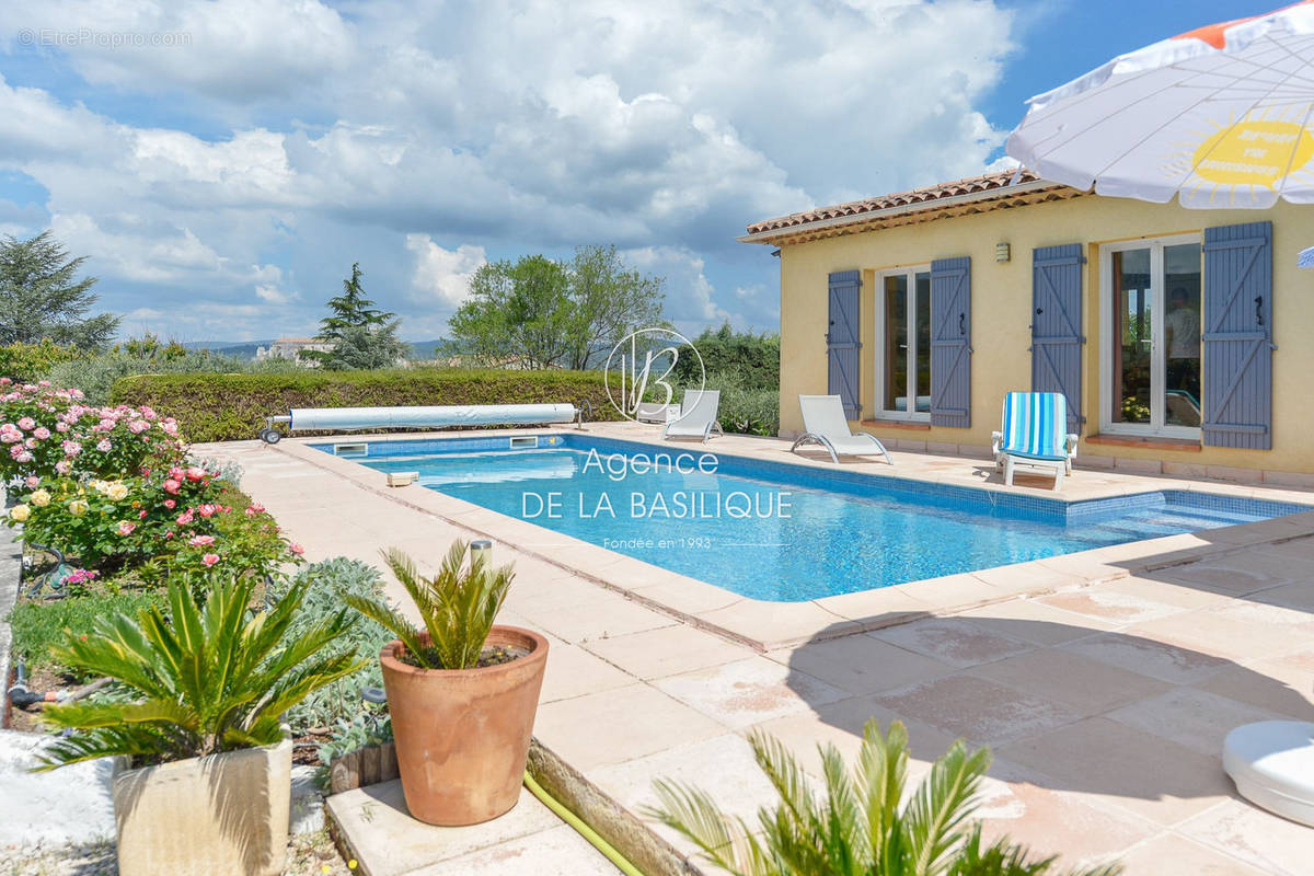 Maison à SAINT-MAXIMIN-LA-SAINTE-BAUME