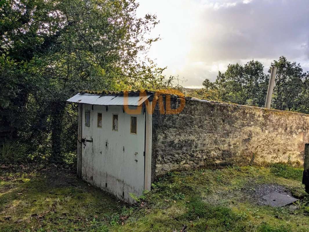 Maison à PONT-DE-BUIS-LES-QUIMERCH