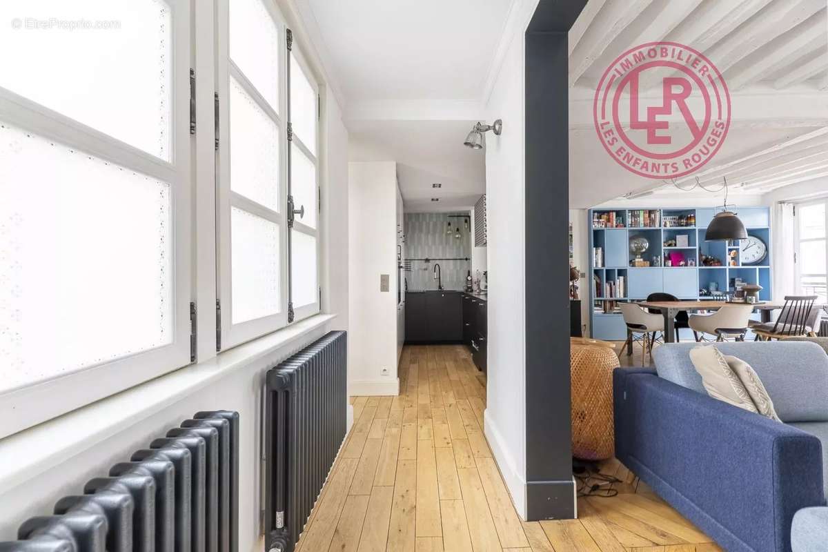 Appartement à PARIS-3E