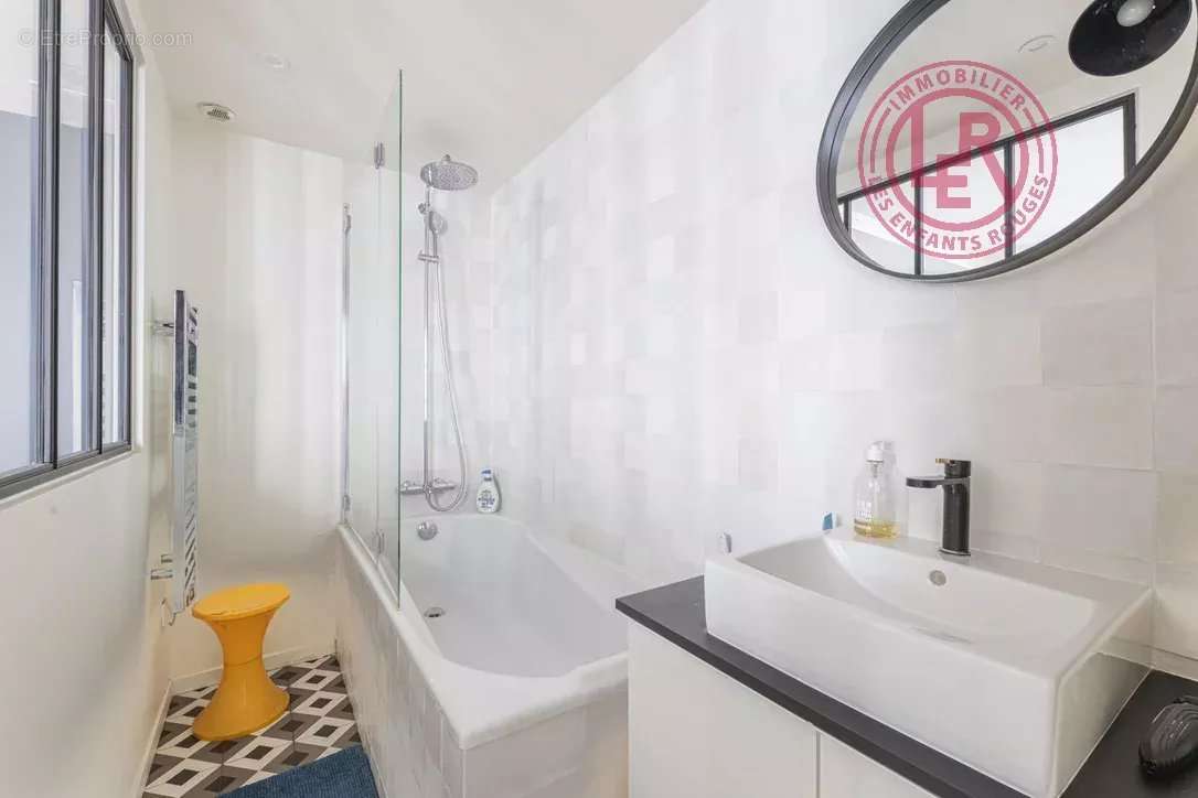 Appartement à PARIS-3E