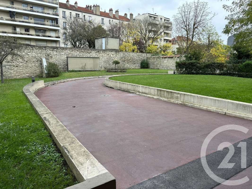 Appartement à SAINT-MAUR-DES-FOSSES