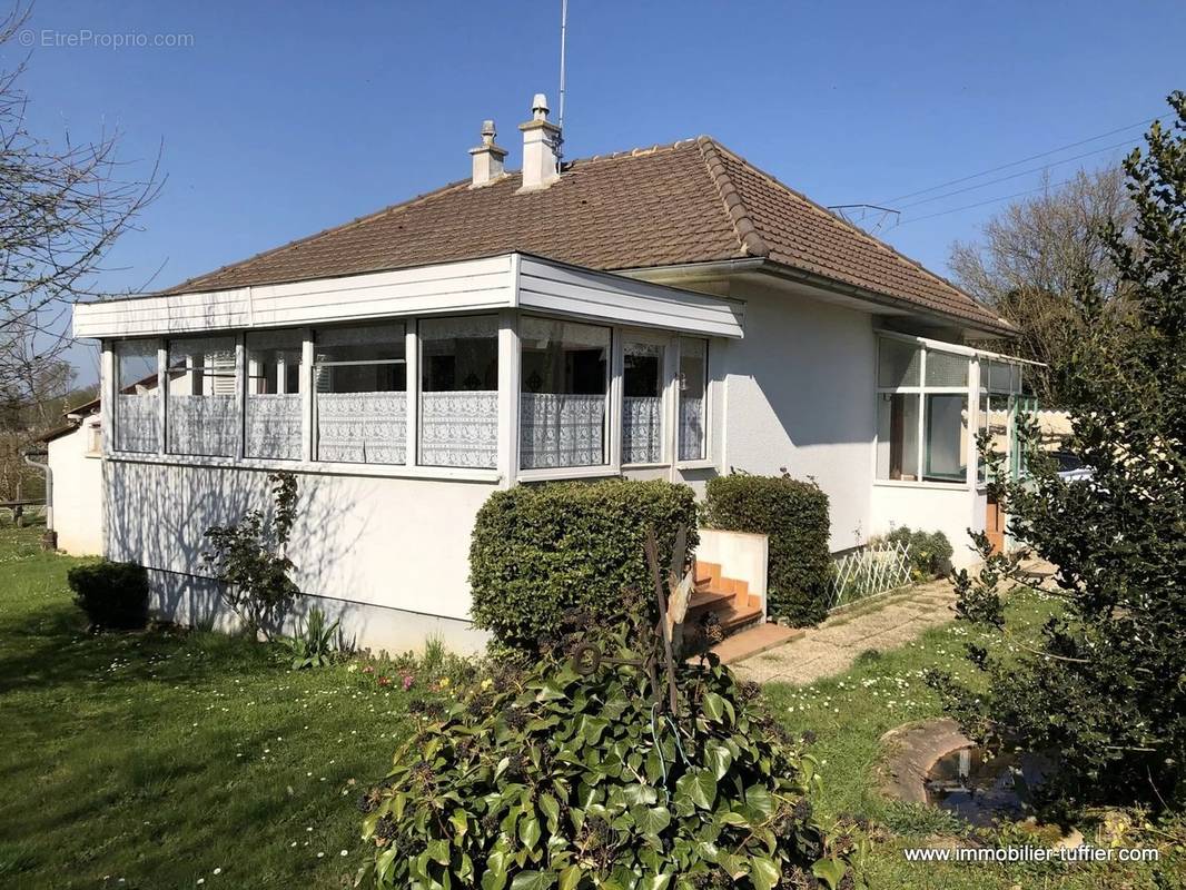 Maison à MEZIERES-SUR-PONTHOUIN