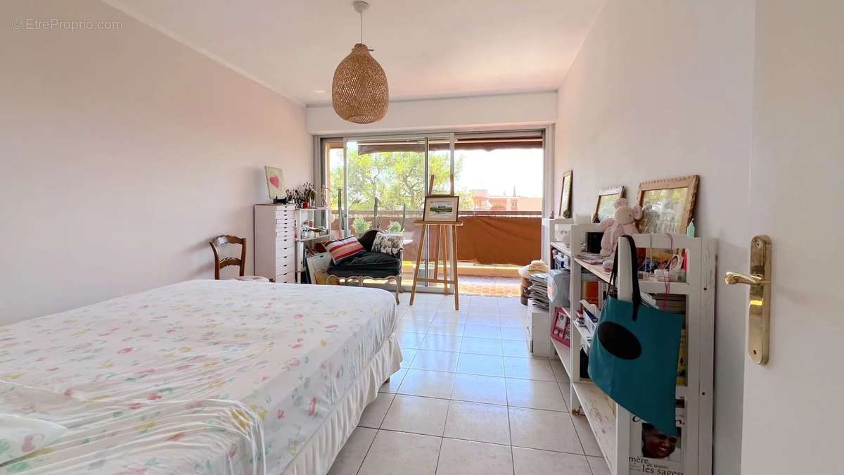 Appartement à CAGNES-SUR-MER