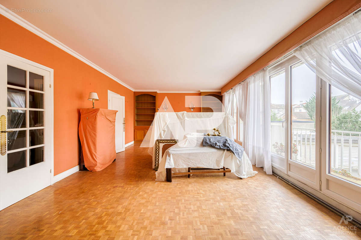 Appartement à RUEIL-MALMAISON