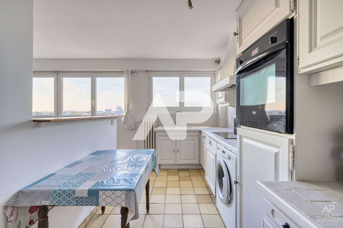 Appartement à RUEIL-MALMAISON