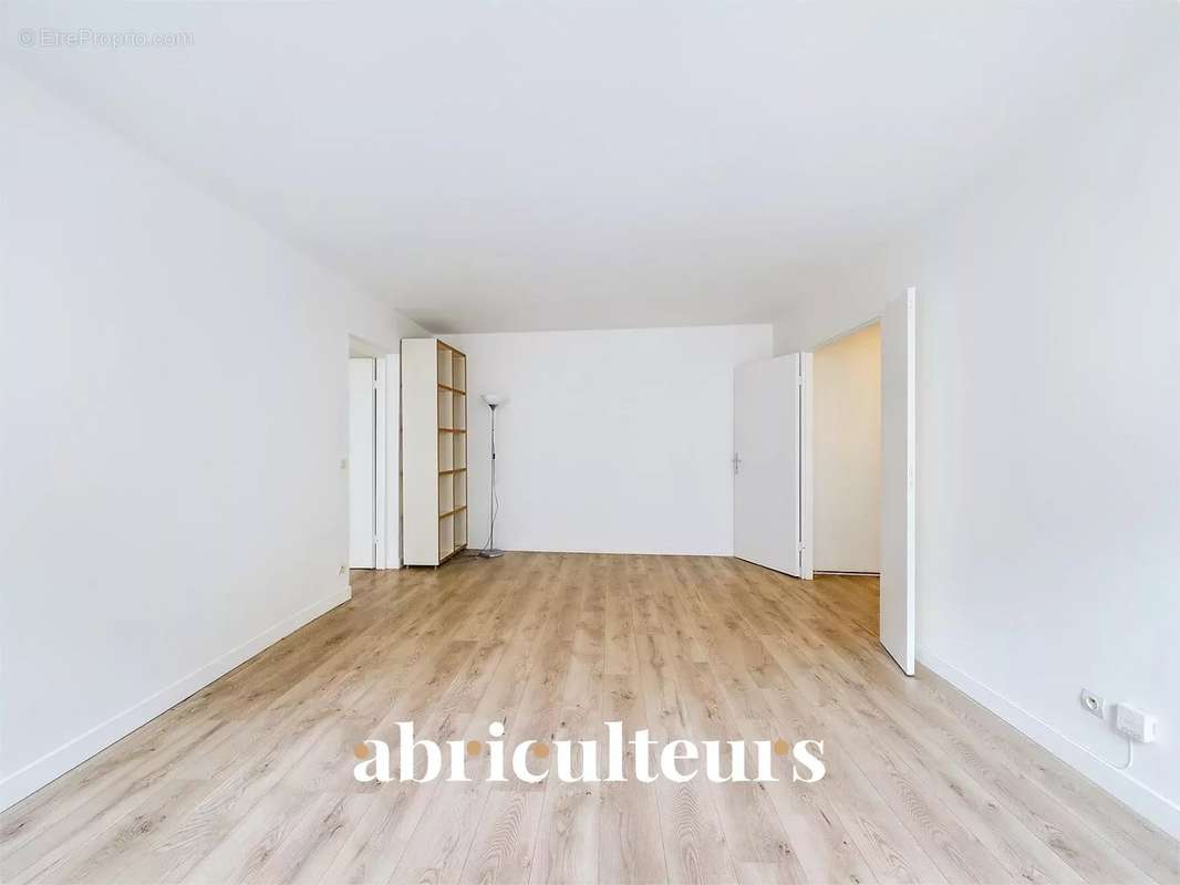 Appartement à PARIS-11E