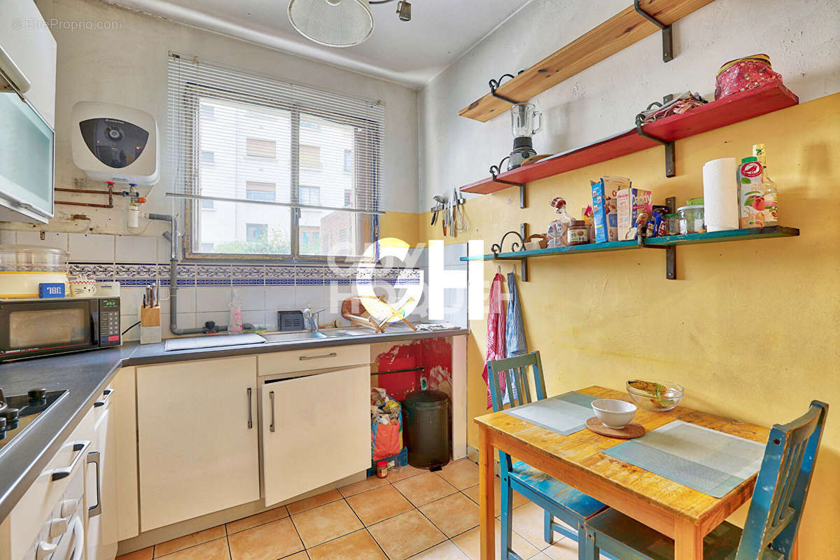 Appartement à PARIS-12E