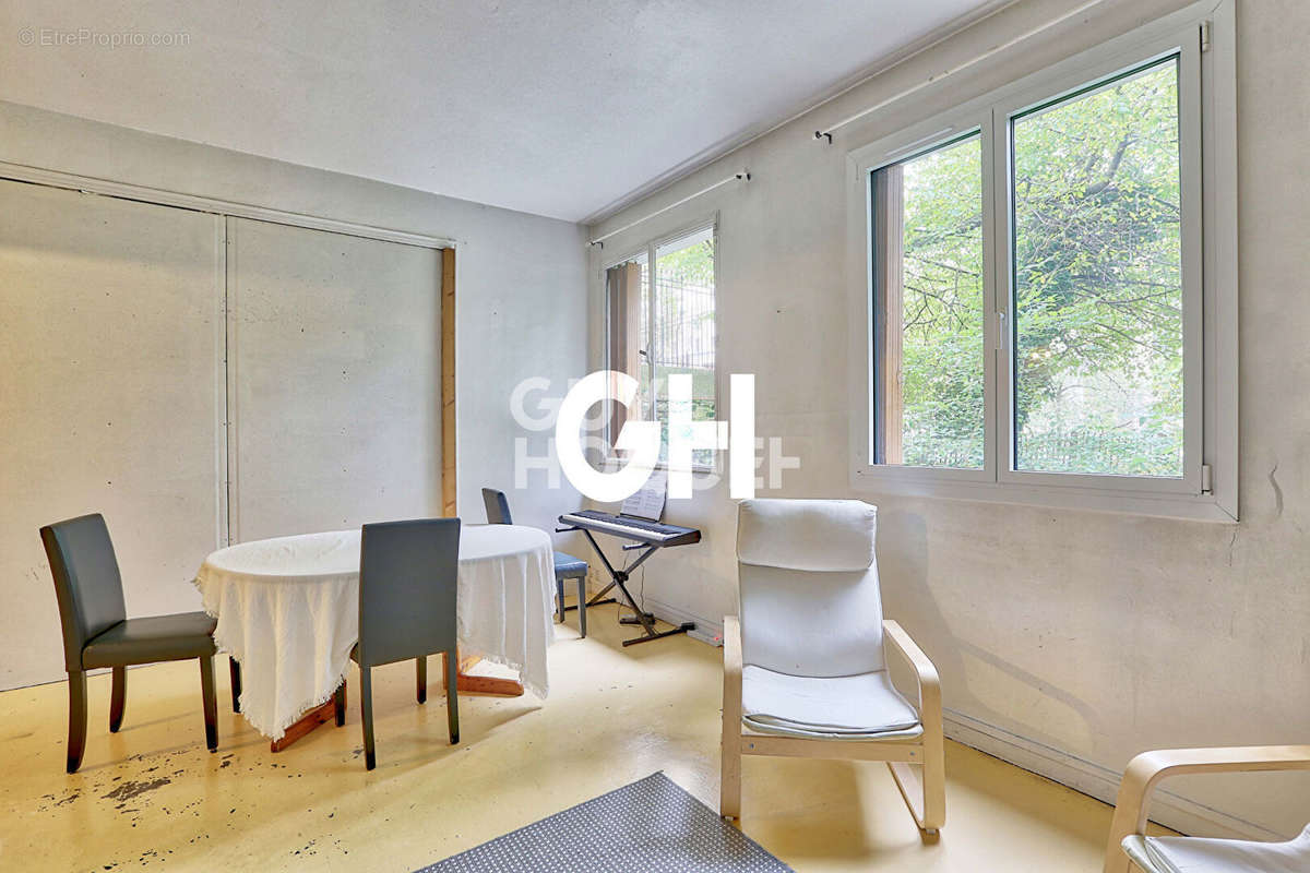 Appartement à PARIS-12E