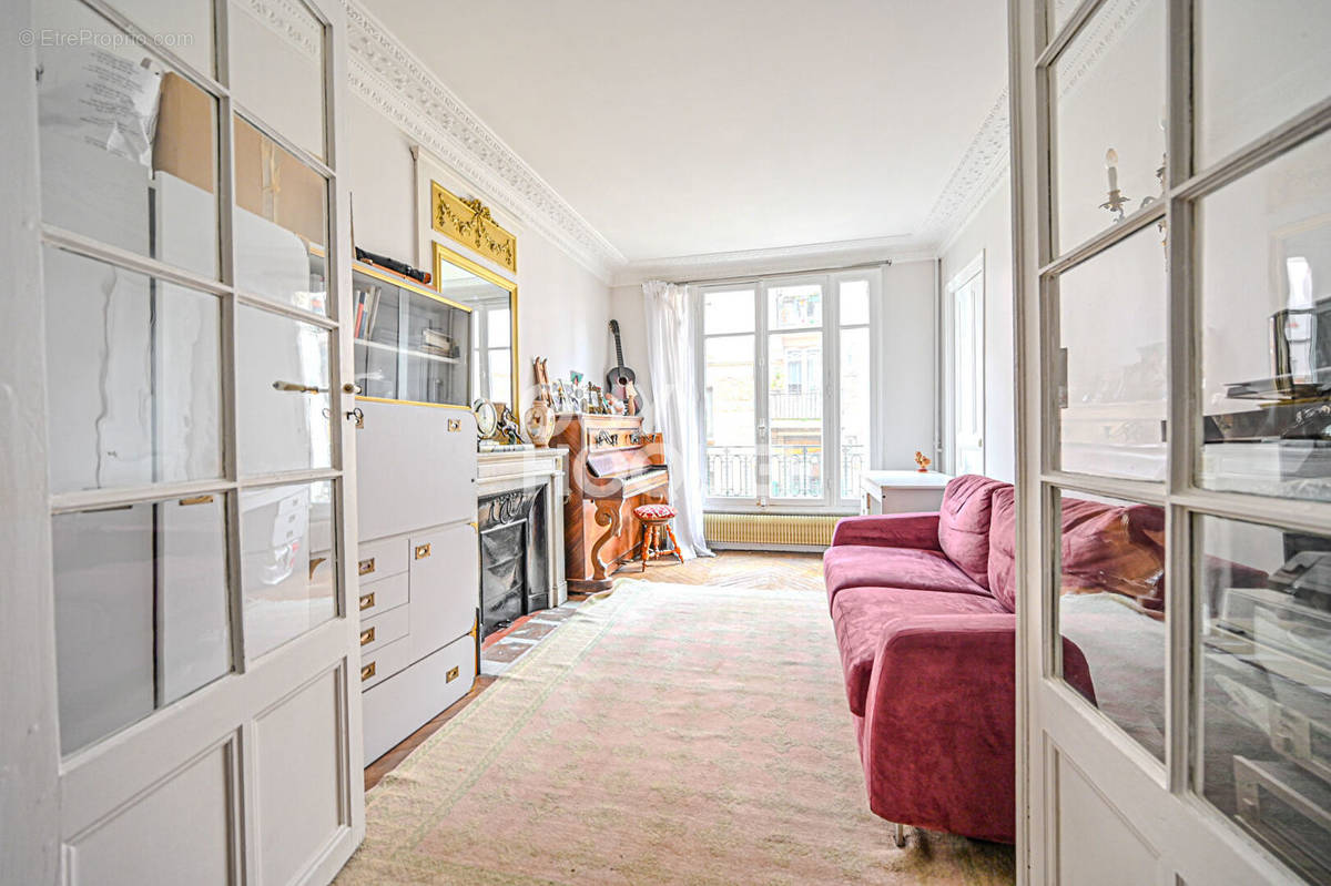 Appartement à PARIS-12E