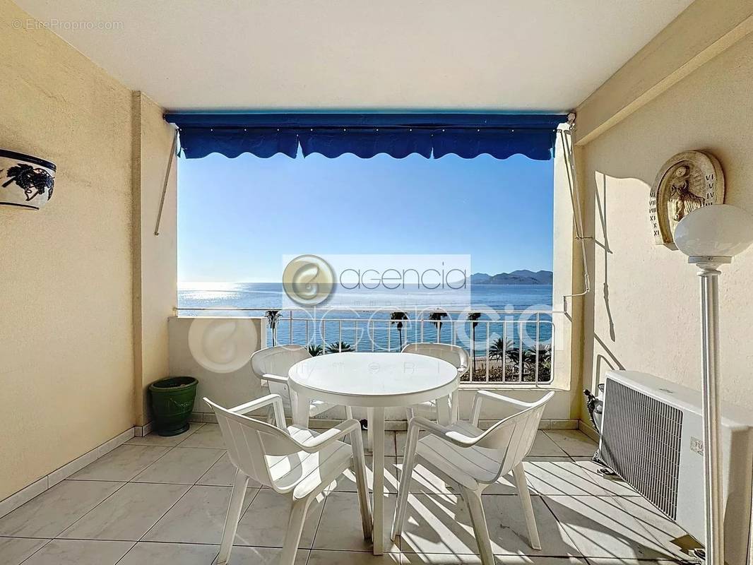 Appartement à CANNES