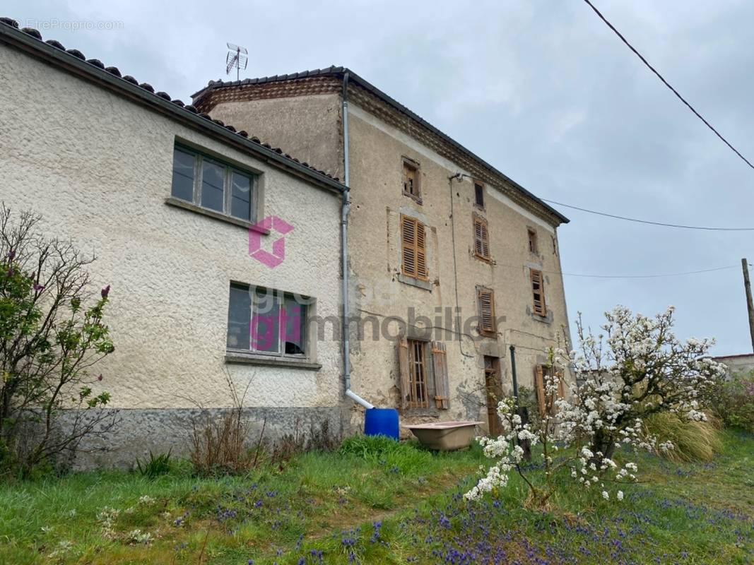 Maison à COURPIERE