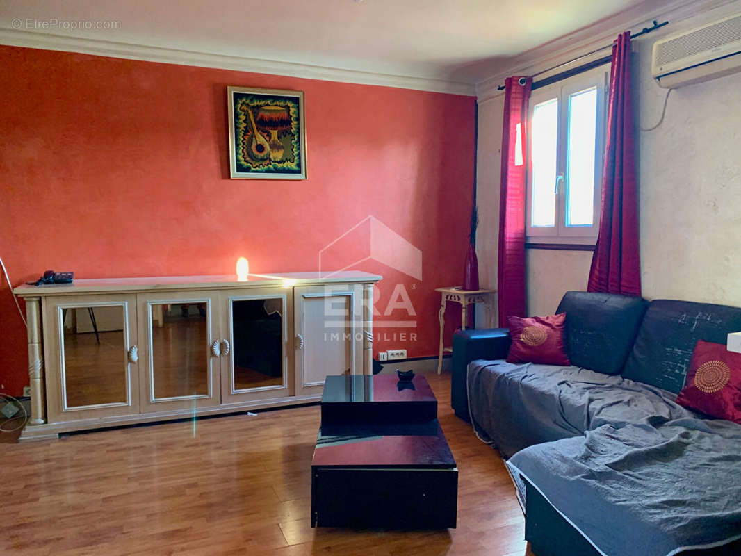 Appartement à MARSEILLE-6E