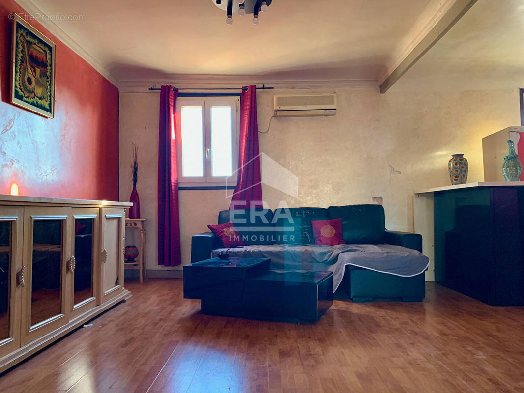 Appartement à MARSEILLE-6E