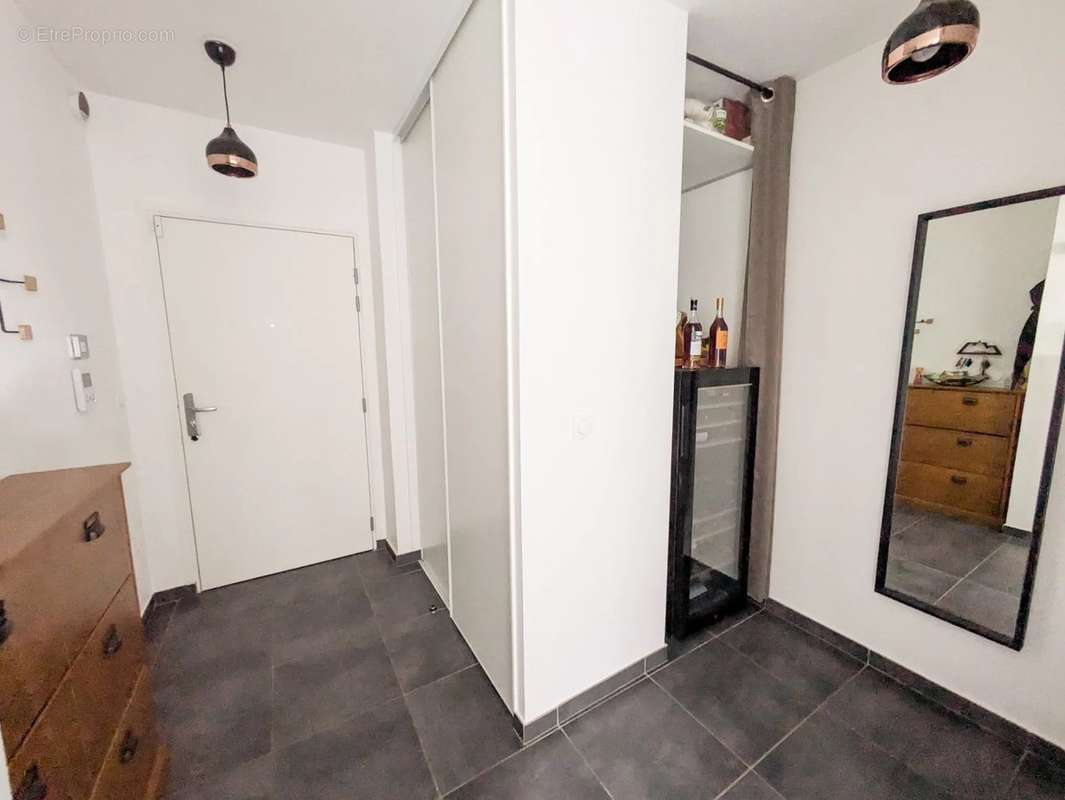 Appartement à CONTAMINE-SUR-ARVE