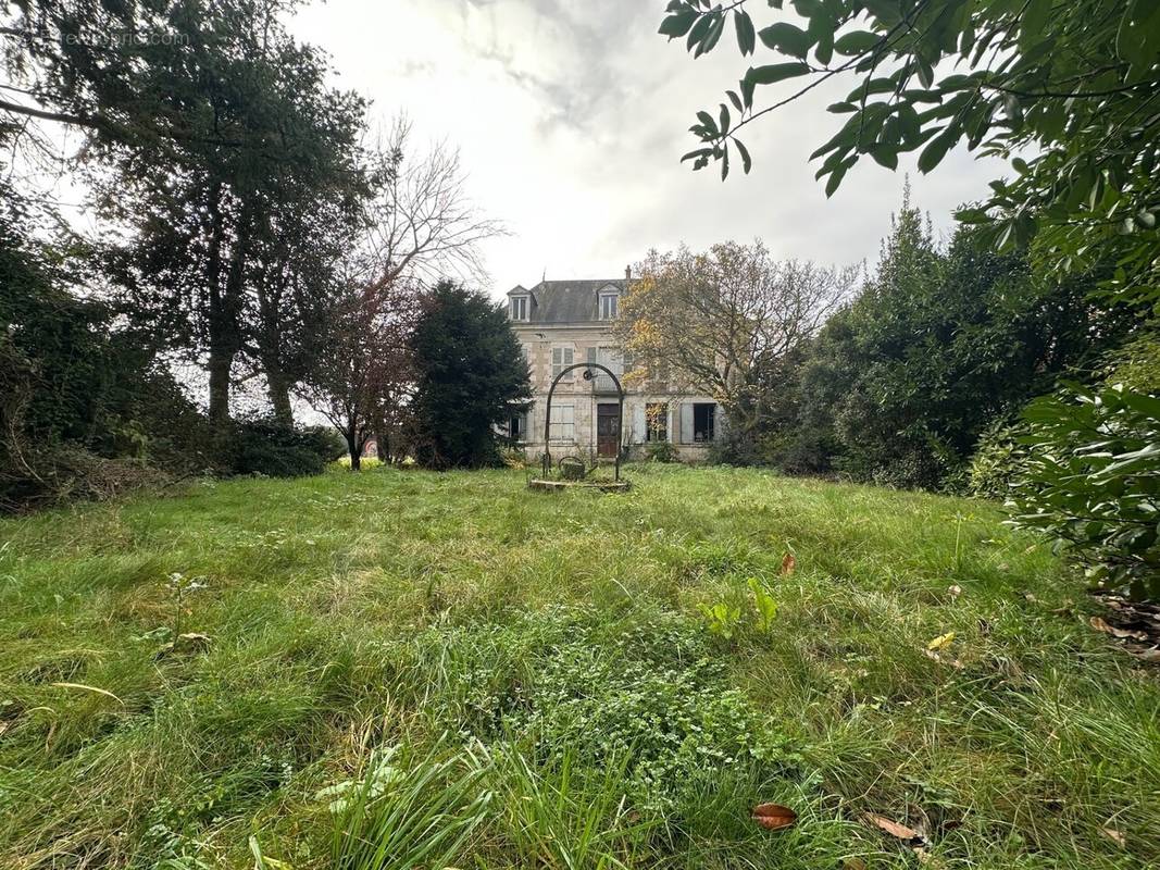 Maison à POILLY-LEZ-GIEN