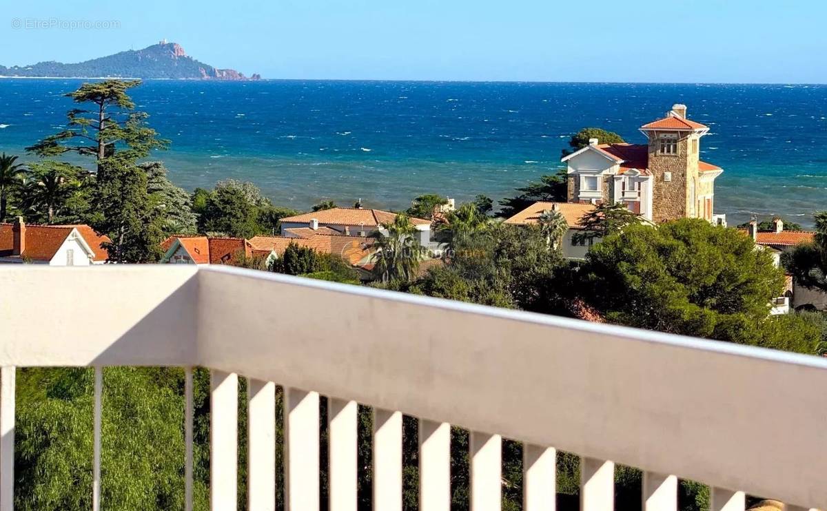 Appartement à FREJUS